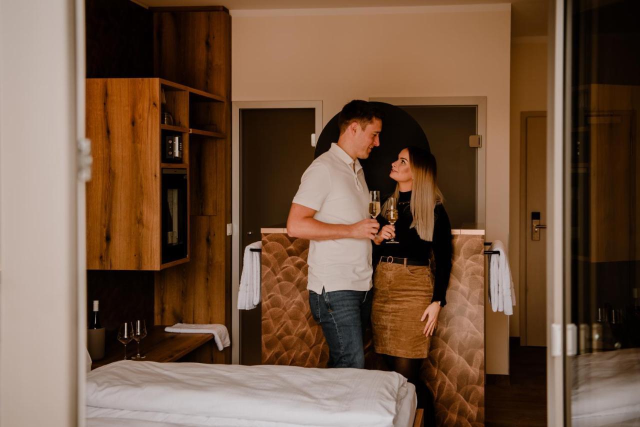 Weinzuhause Hotel-Restaurant-Vinothek Mommenheim Zewnętrze zdjęcie