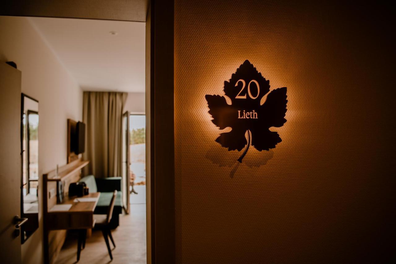 Weinzuhause Hotel-Restaurant-Vinothek Mommenheim Zewnętrze zdjęcie