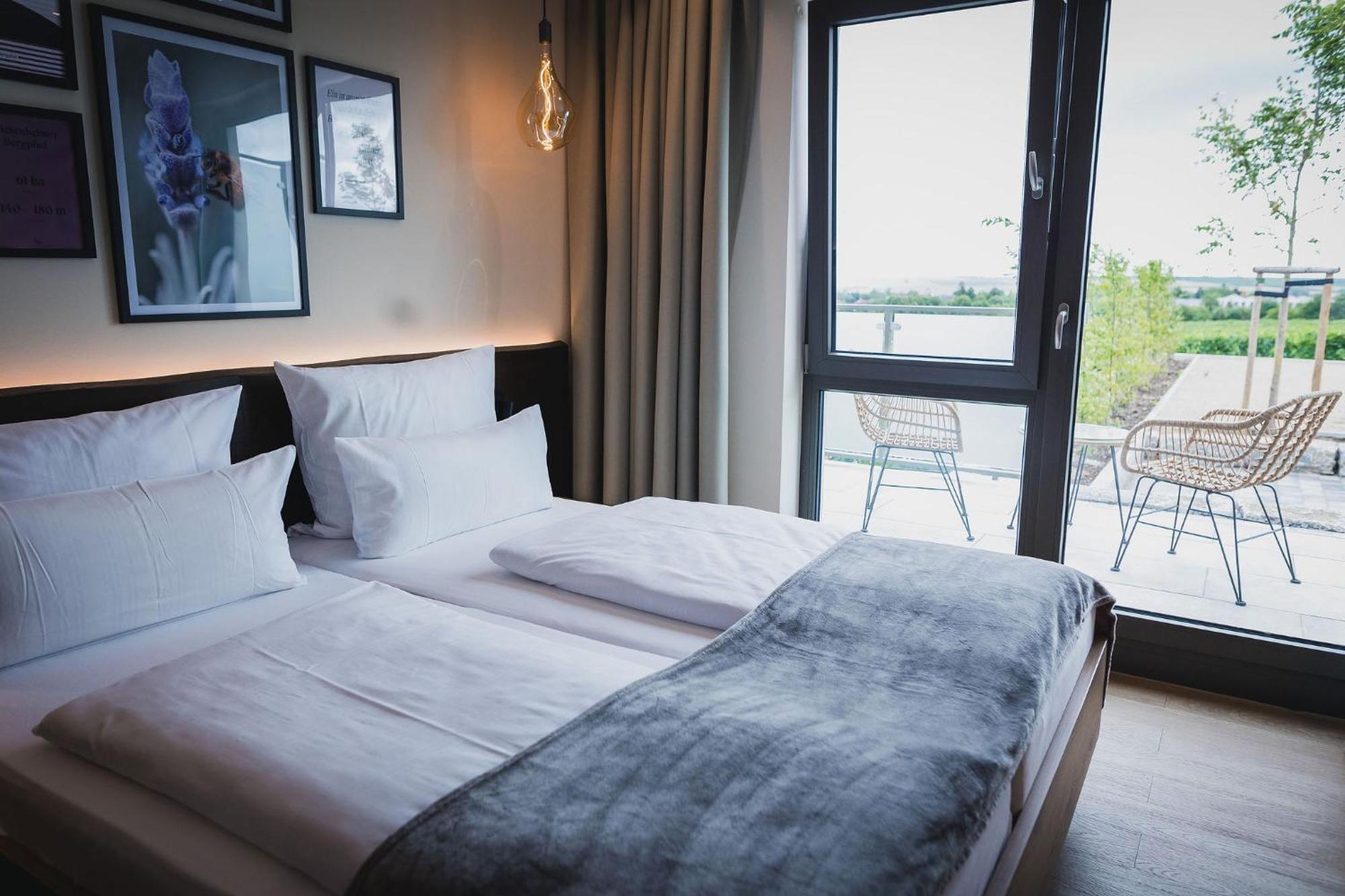 Weinzuhause Hotel-Restaurant-Vinothek Mommenheim Zewnętrze zdjęcie